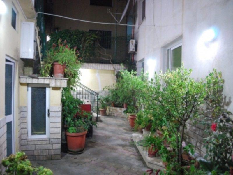 Hotel Pik Loti Tirana Exterior foto